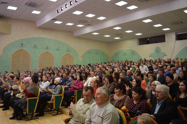 Иске Яңа елга багышланган бәйрәм программасы - «Хәйбулла + мәхәббәт = ...?»