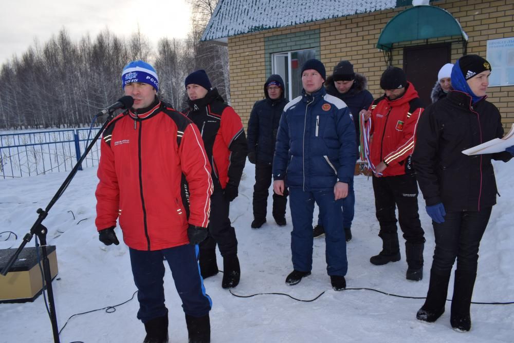 Теләче муниципаль районы башлыгы чаңгы ярышларында катнашты