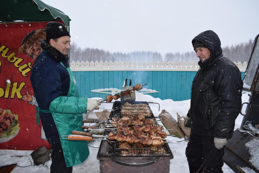 Теләче муниципаль районы башлыгы чаңгы ярышларында катнашты