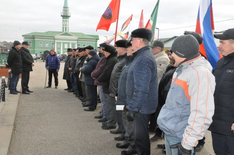 Саба  ракетачылар  һәм  артиллеристлары митингка чыкты