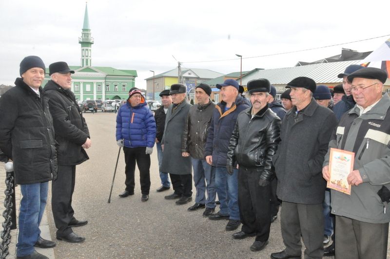 Саба  ракетачылар  һәм  артиллеристлары митингка чыкты