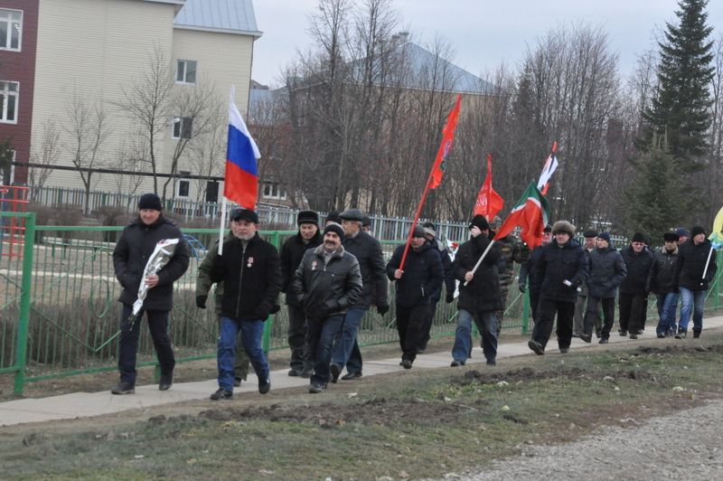 Саба  ракетачылар  һәм  артиллеристлары митингка чыкты