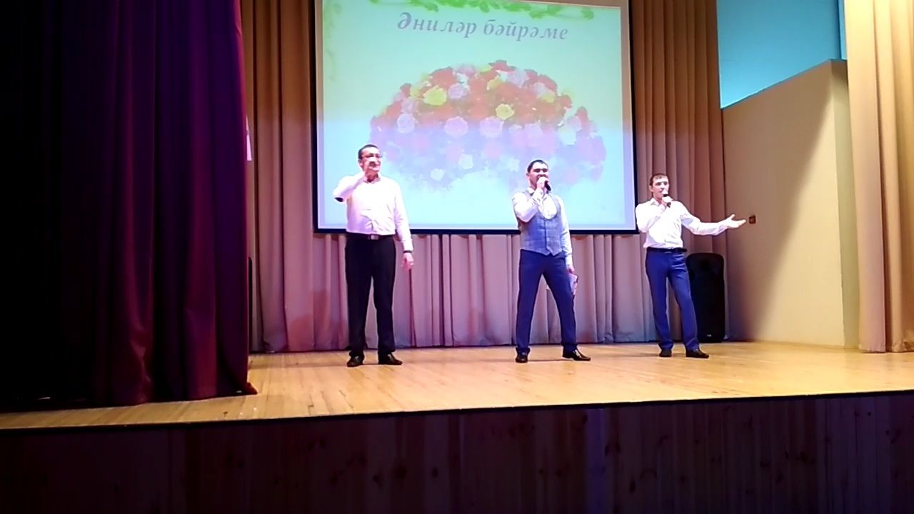 Эзмәдә Әниләр коненә багышланган концерт программасы