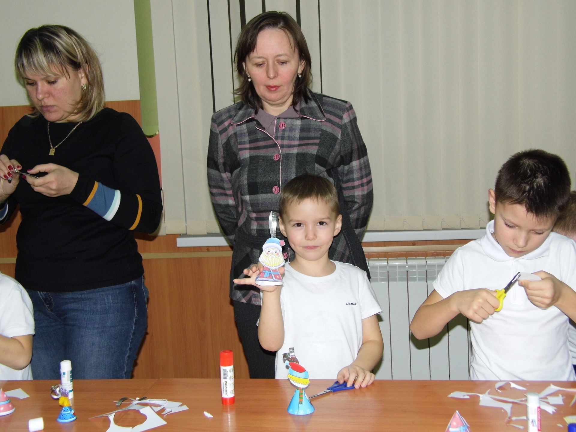 Саба балалар сәнгать мәктәбендә башлангыч эстетик үсеш төркемнәрендә шөгыльләнүче балаларның күрсәтмә дәресләр узды