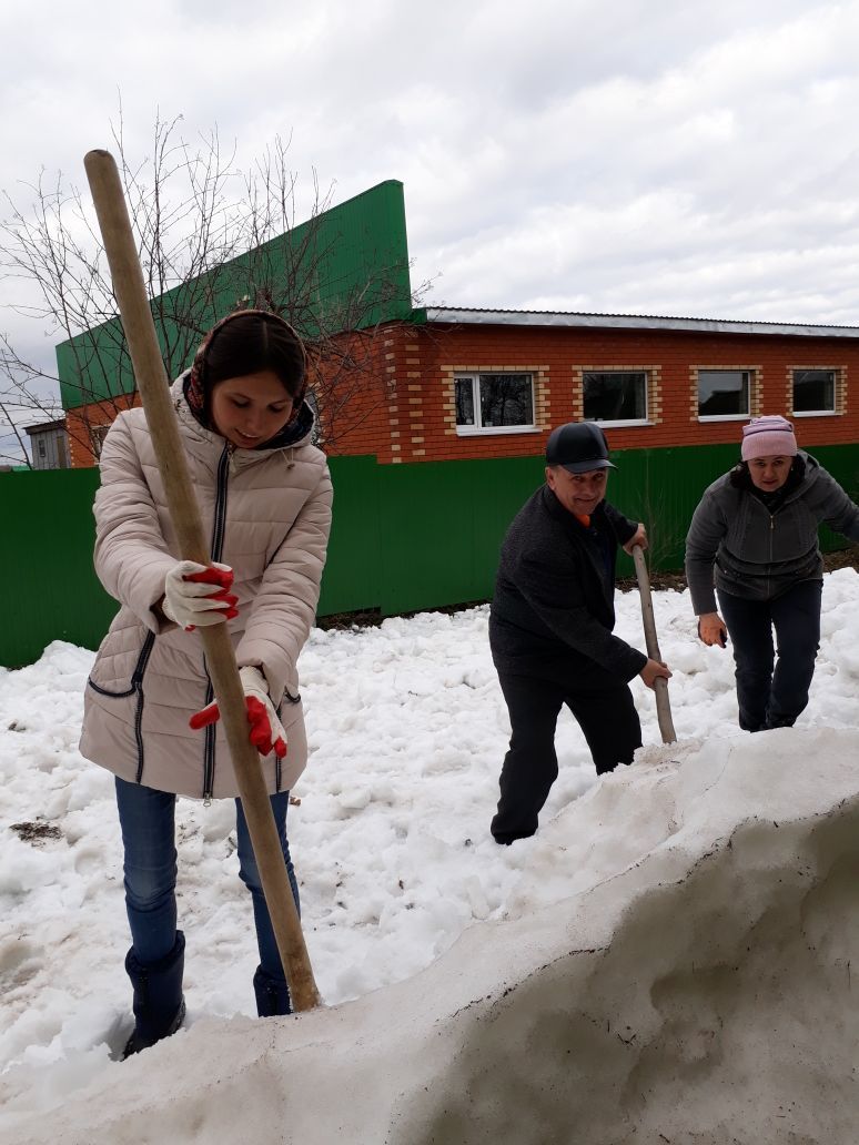 "Саба таңнары" газетасы редакциясендә өмә