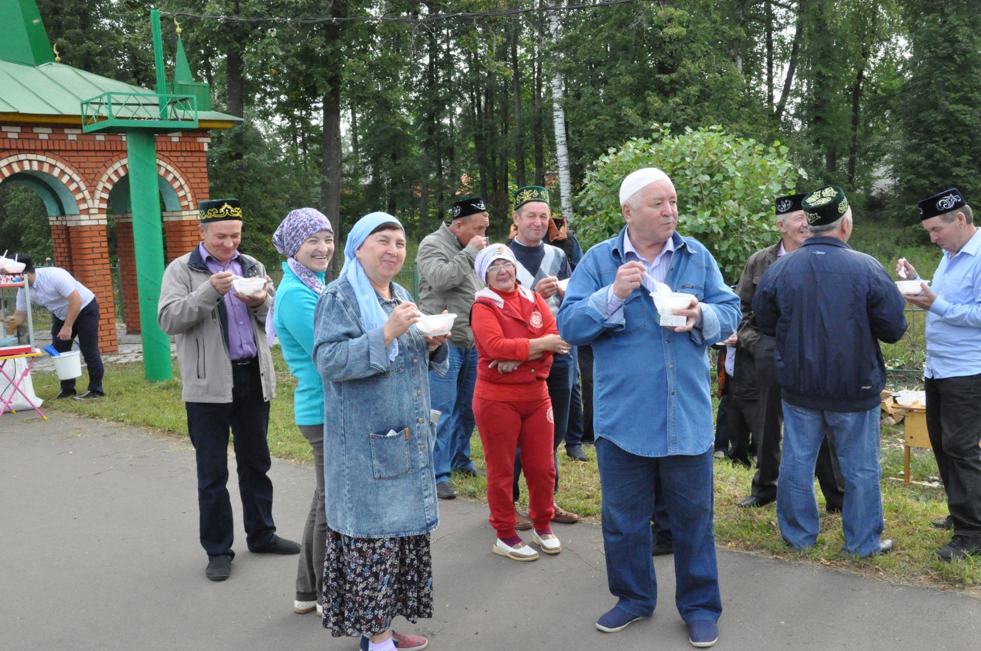 Лесхоз бистәсендә Корбан гаетенә багышлап балалар өчен үткәрелгән  бәйрәм чаралары (фоторепортаж)