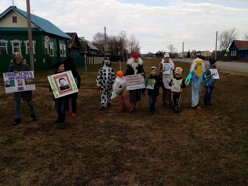 Тукай урамында бәйрәм «Телсез идек, Тукай безне телле итте»