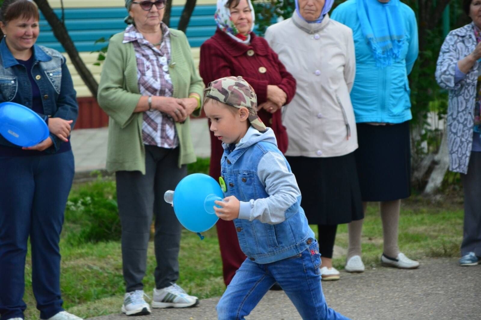 "Коляскалар парады"