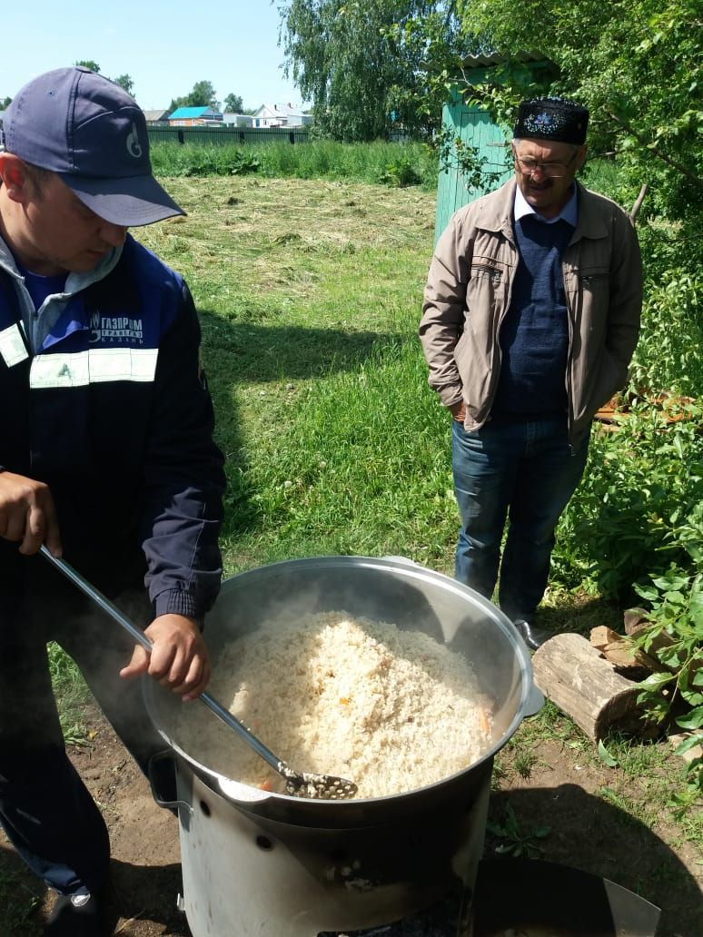 Сатышта ураза гаете уңаеннан чәй эчү оештырдылар