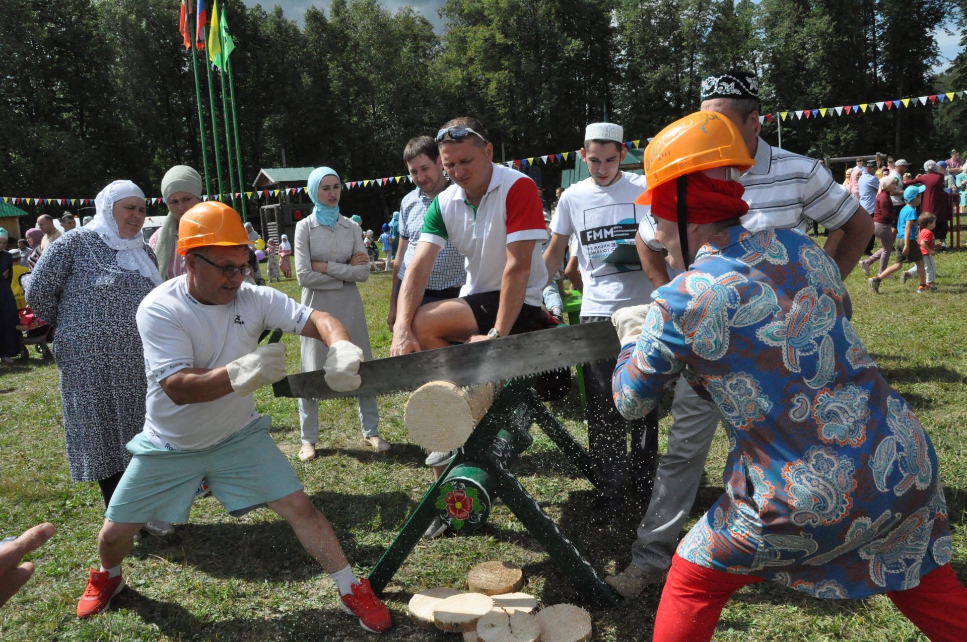 Сабаның Лесхоз бистәсендә мөселман Сабантуе узды