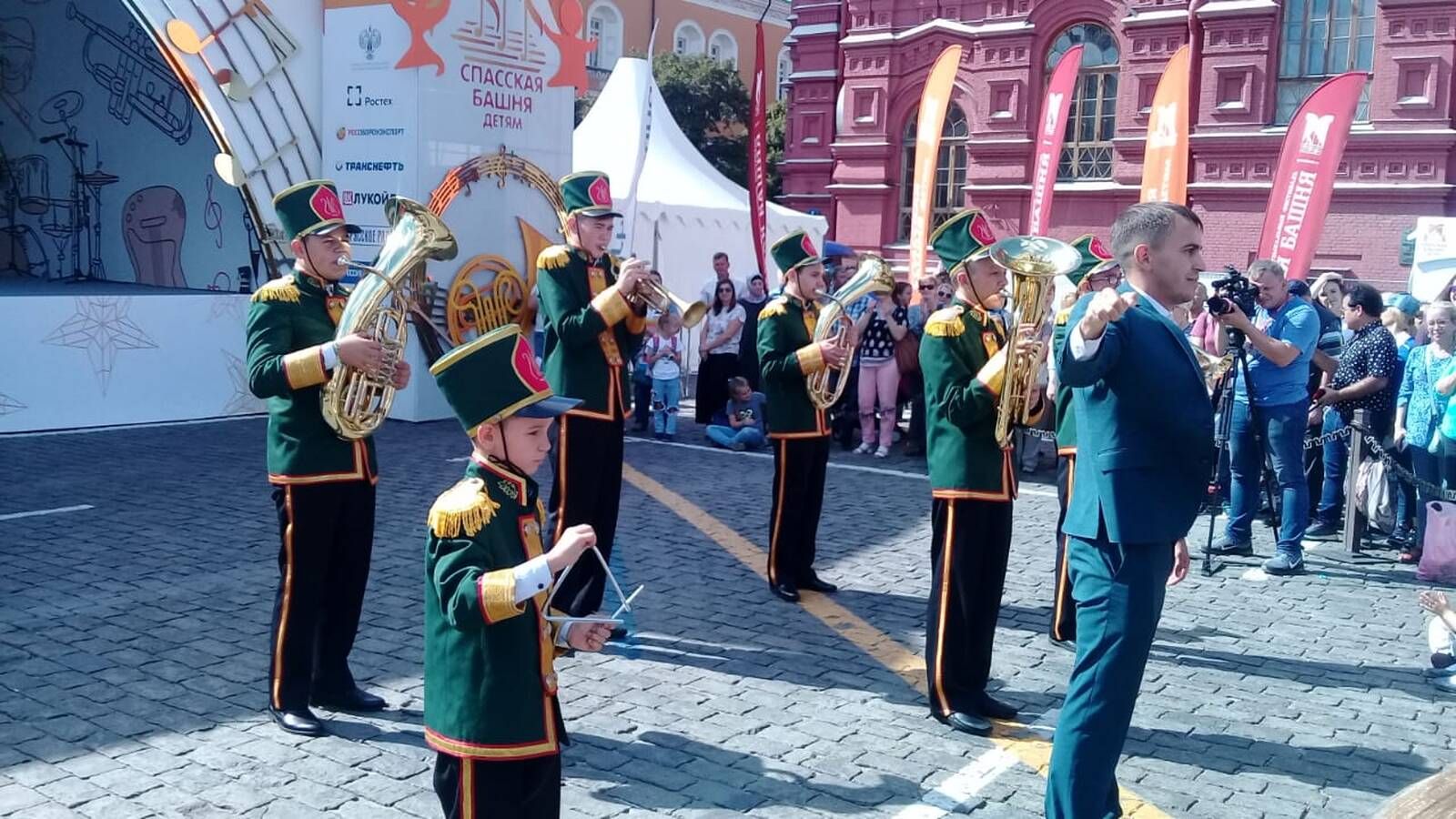 Саба балалар сәнгать мәктәбе укучылары «Спасская башня детям» Халыкара хәрби-музыкаль фестивалендә катнаштылар