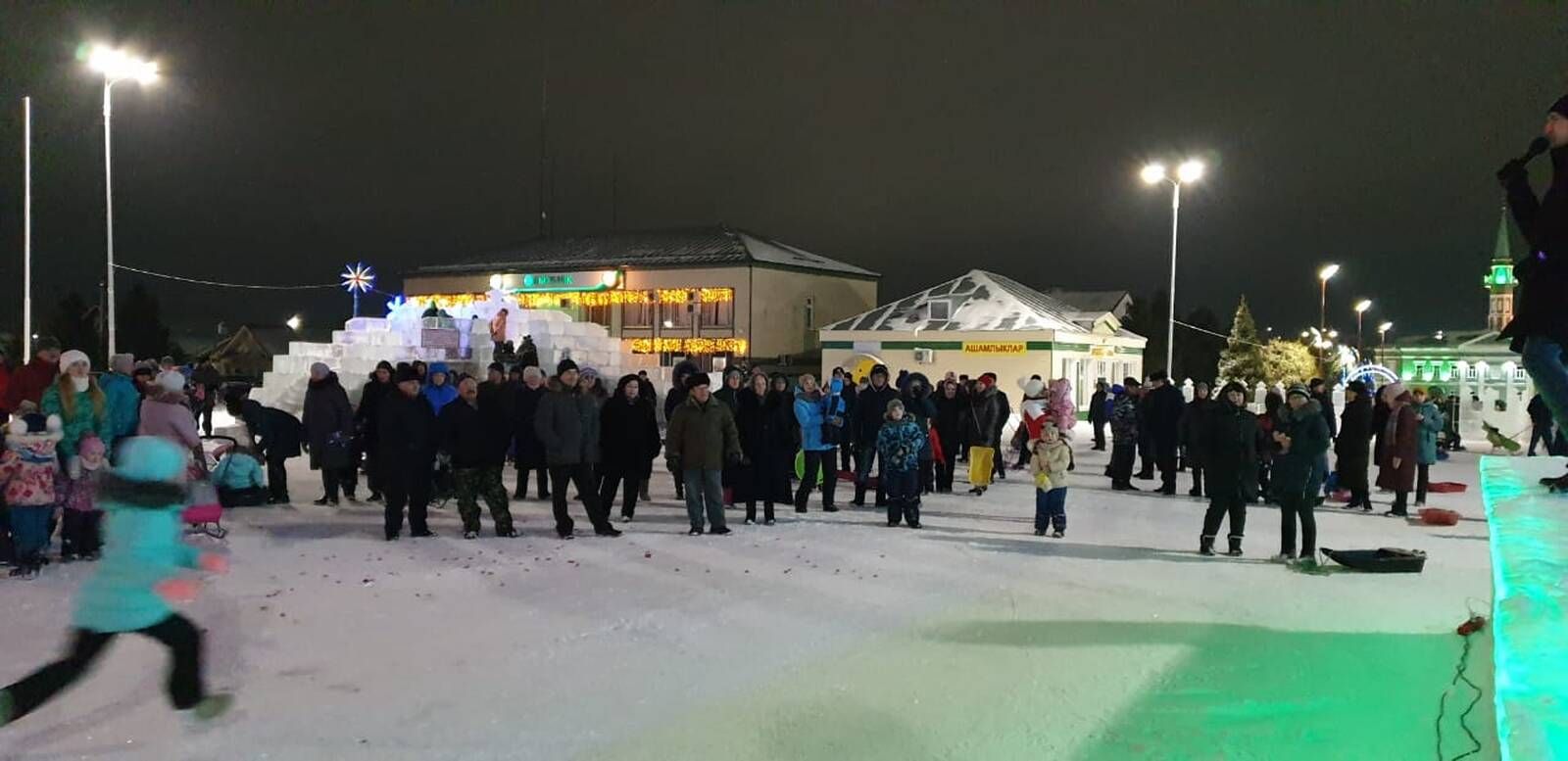 «Пусть всем счастье принесёт этот Старый Новый год!»