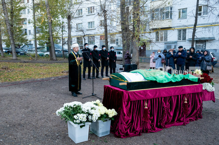 Татар җәмәгатьчелеге Венера Гәрәеваны соңгы юлга озатты