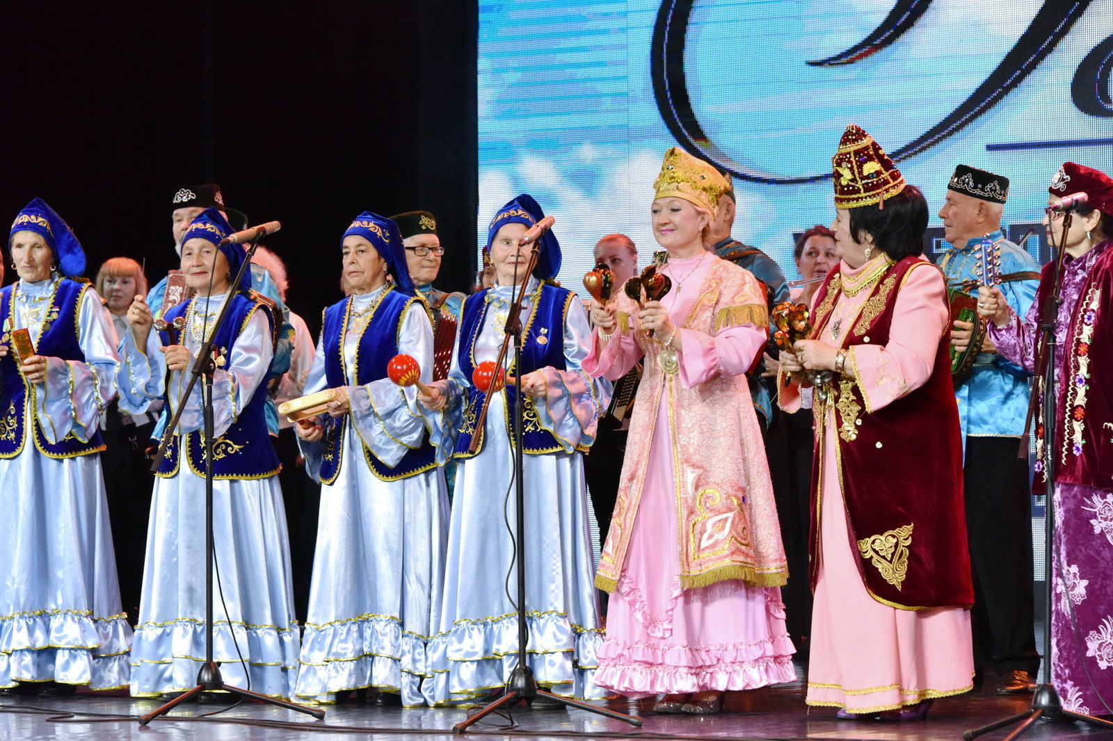 Фәрит Мөхәммәтшин: "Балкыш" фестивале ветераннарның зирәклеген, халыклар дуслыгының гәүдәләндерә