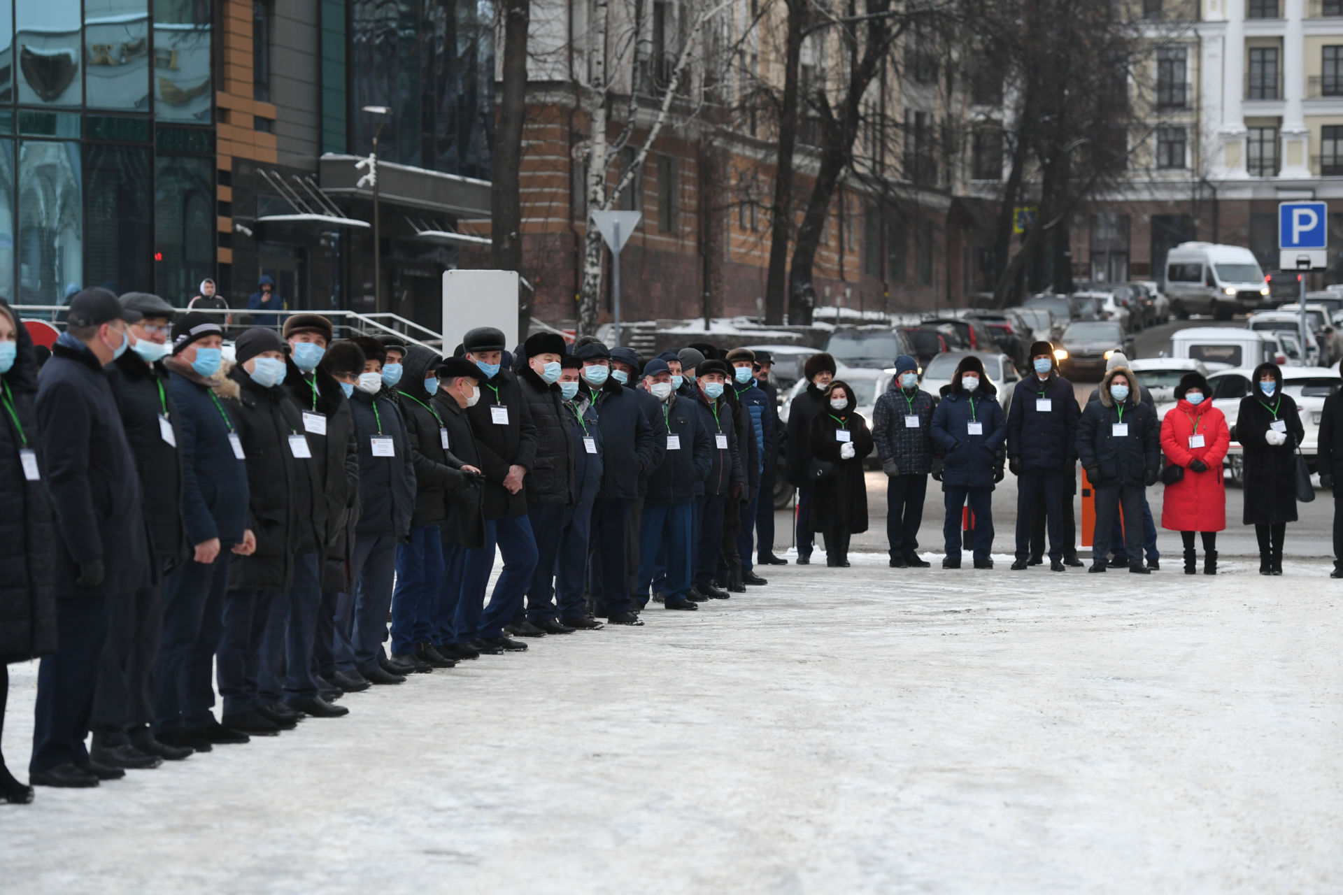 Рөстәм Миңнеханов иң яхшы җирлек башлыкларына машина ачкычлары тапшырды