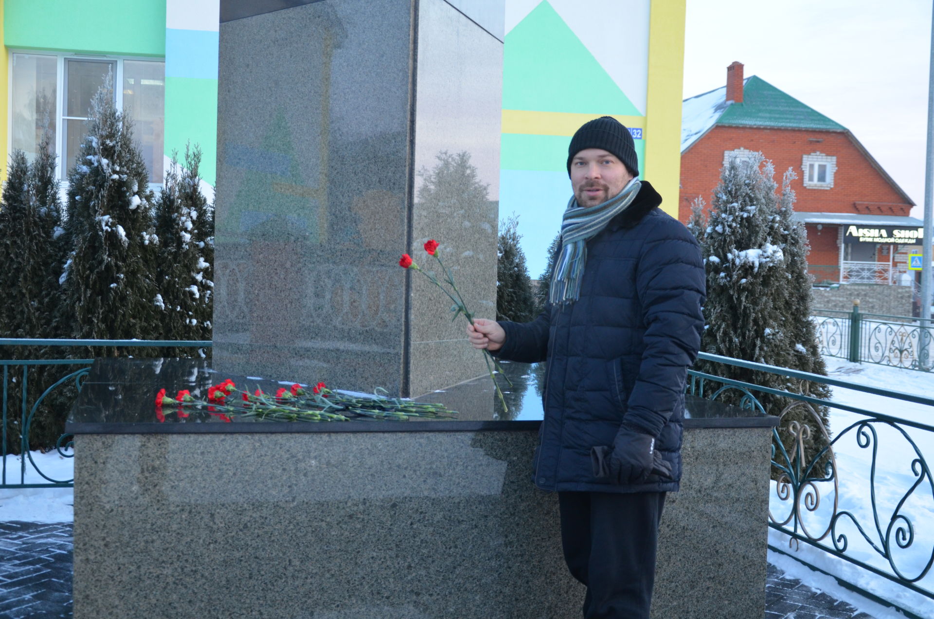 Сабада Билгесез солдат көне уңаеннан чаралар узды