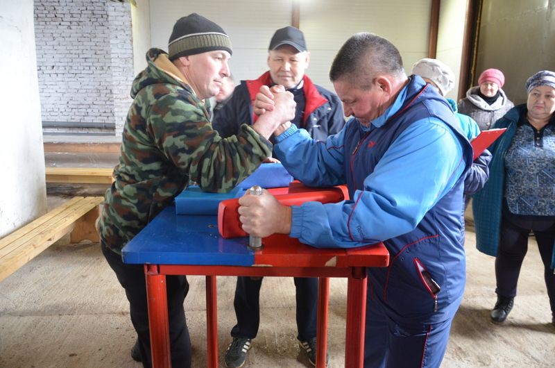 Саба күптармаклы  җитештерү  предприятиесе хезмәтчәннәре һөнәри  бәйрәмнәрен  билгеләп  үтте