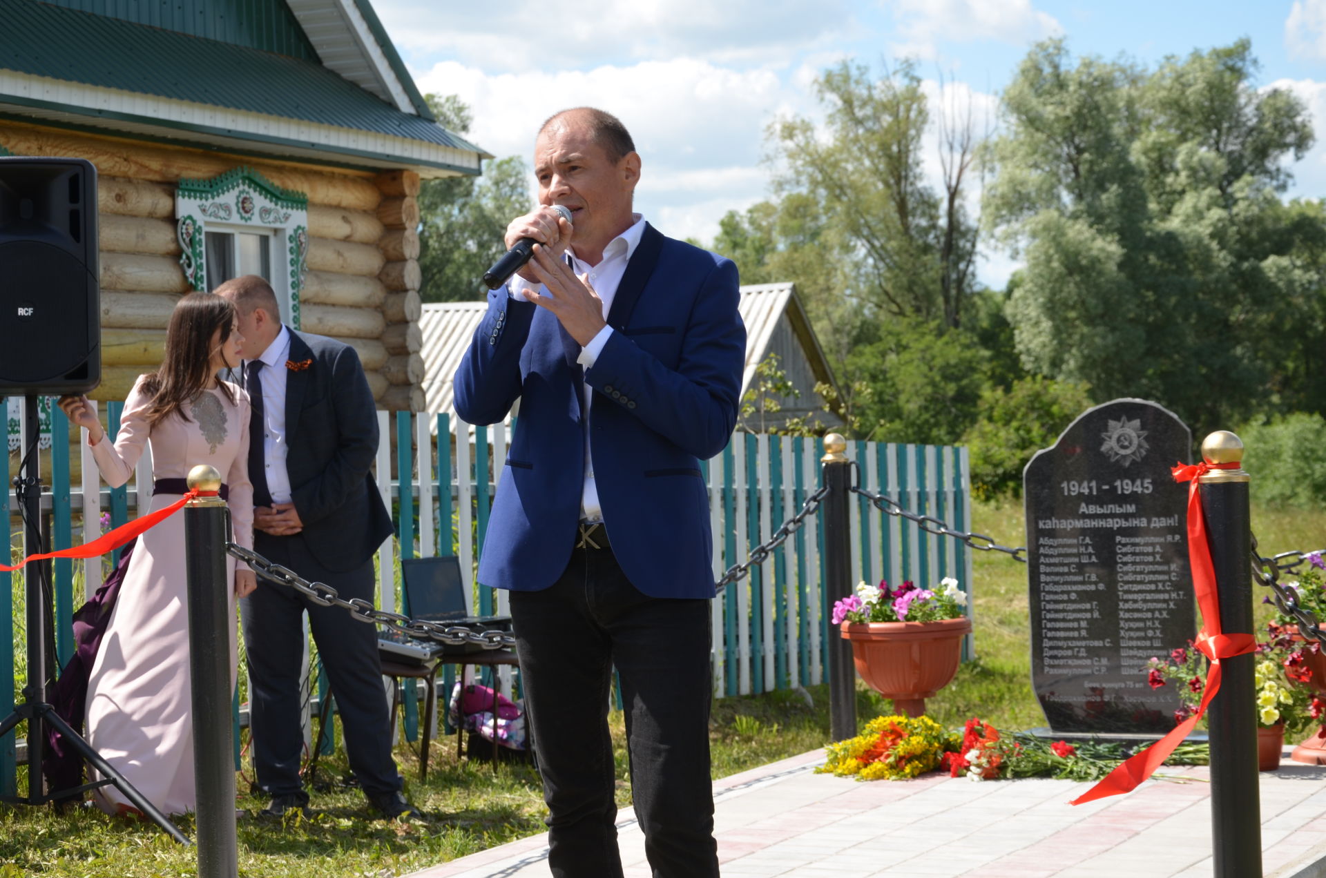 &nbsp;Чәбки - Саба авылында&nbsp; Бөек Ватан сугышында яу &nbsp;кырында ятып калучылар истәлегенә монумент ачылды (фоторепортаж).