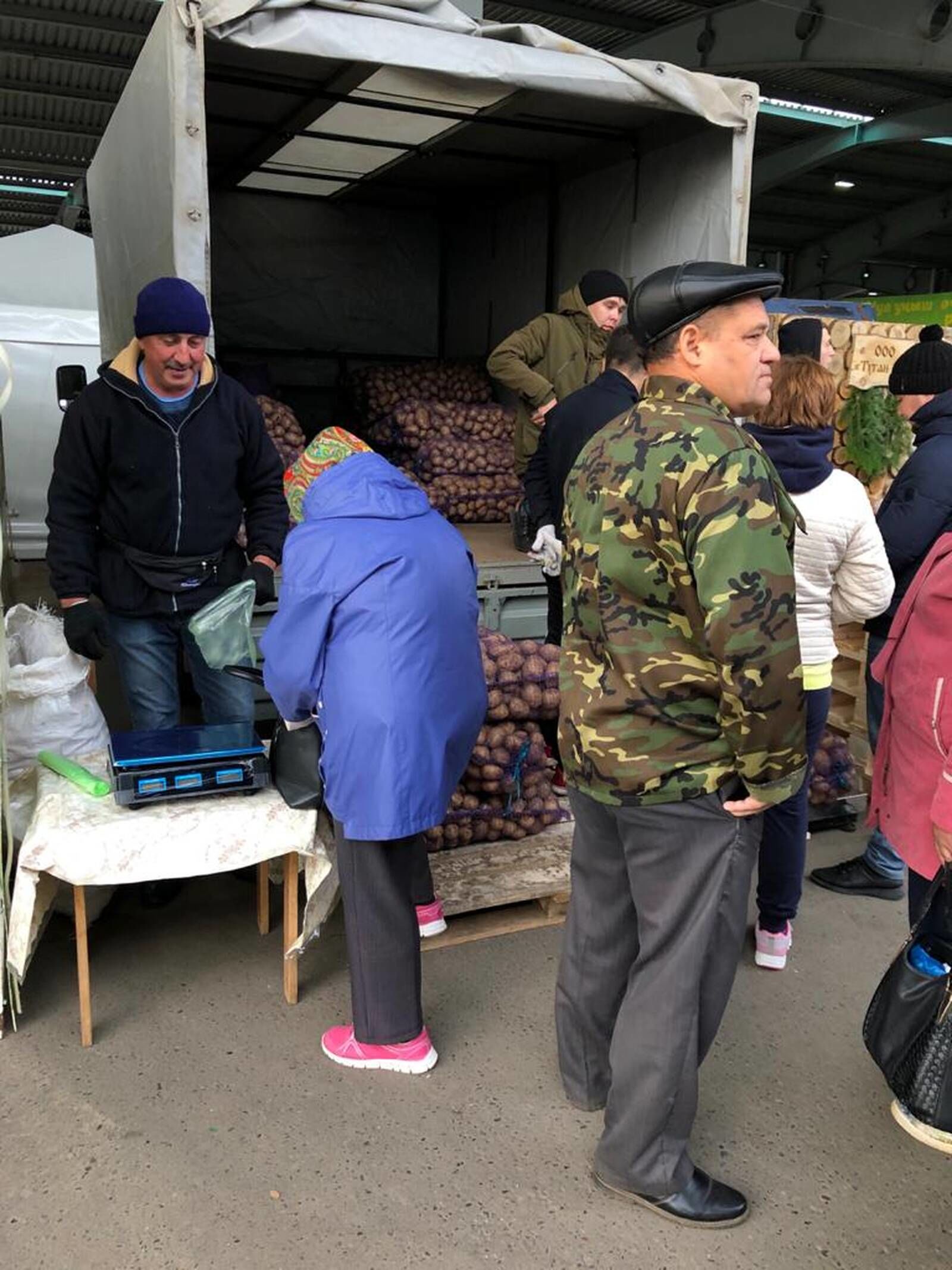 Саба районы Казан шәһәре Агросәнәгать паркында авыл хуҗалыгы продукциясе ярминкәсендә