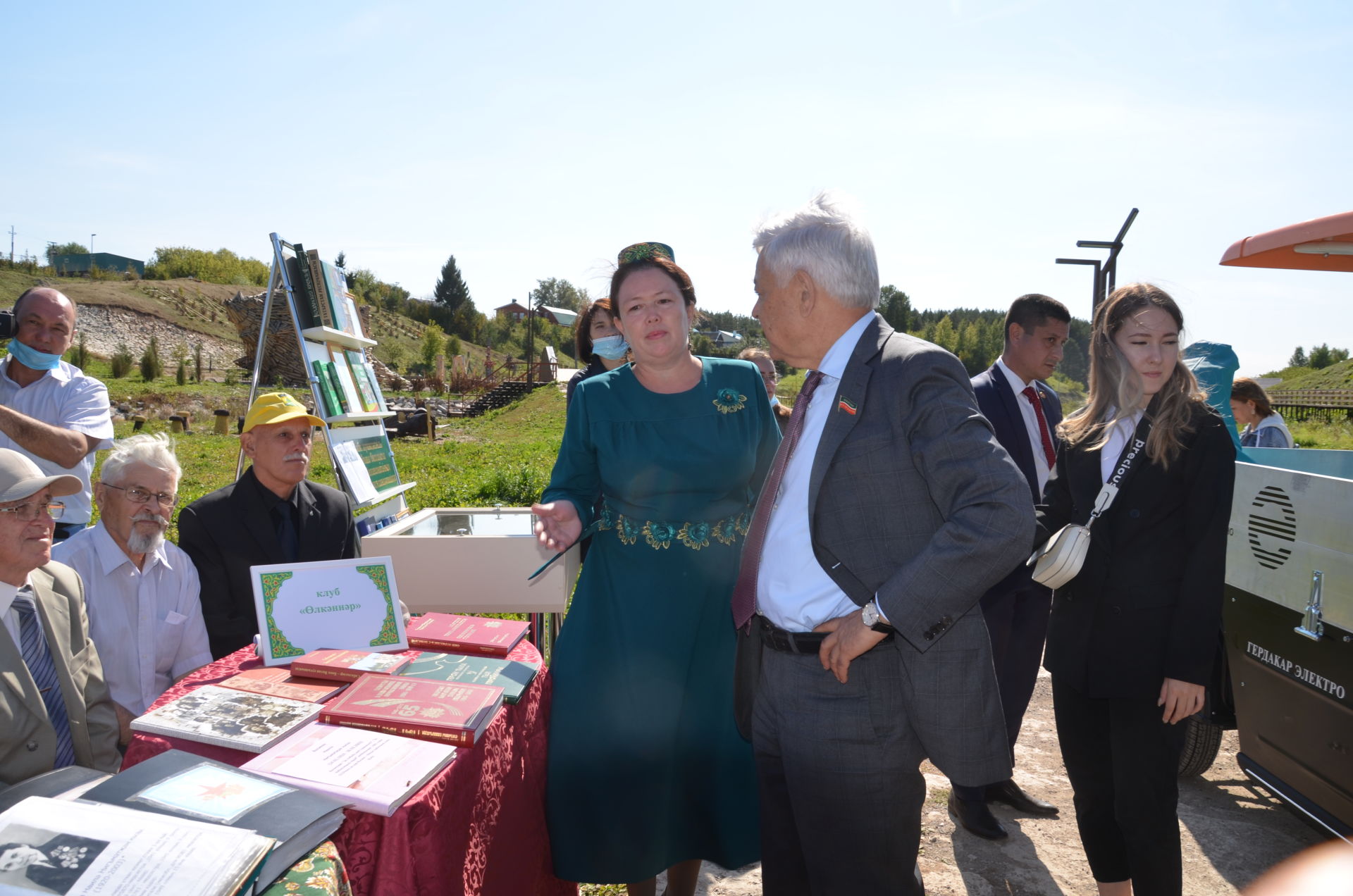 Бүген районга эшлекле сәфәр белән Татарстан Республикасы Дәүләт Советы рәисе Фәрит Мөхәммәтшин килде