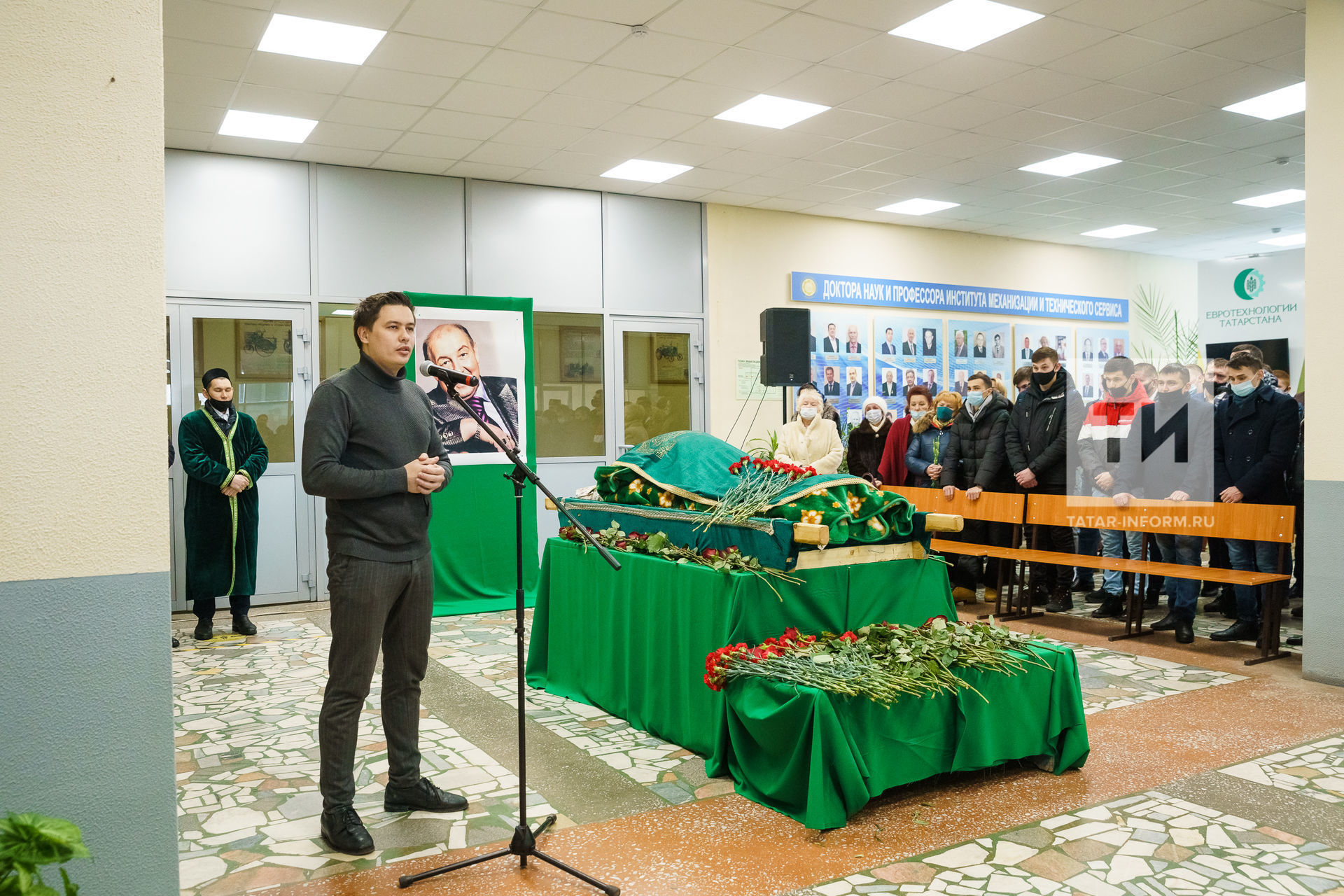 Роберт Галиевны соңгы юлга озаттылар