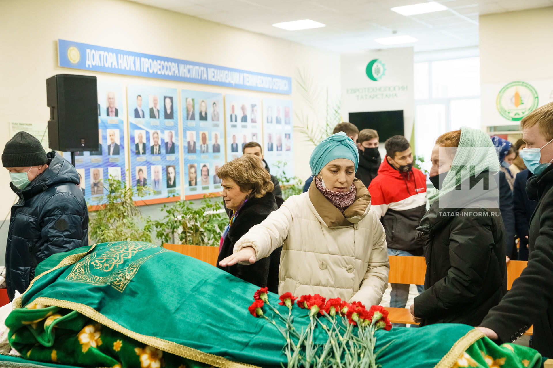 Роберт Галиевны соңгы юлга озаттылар