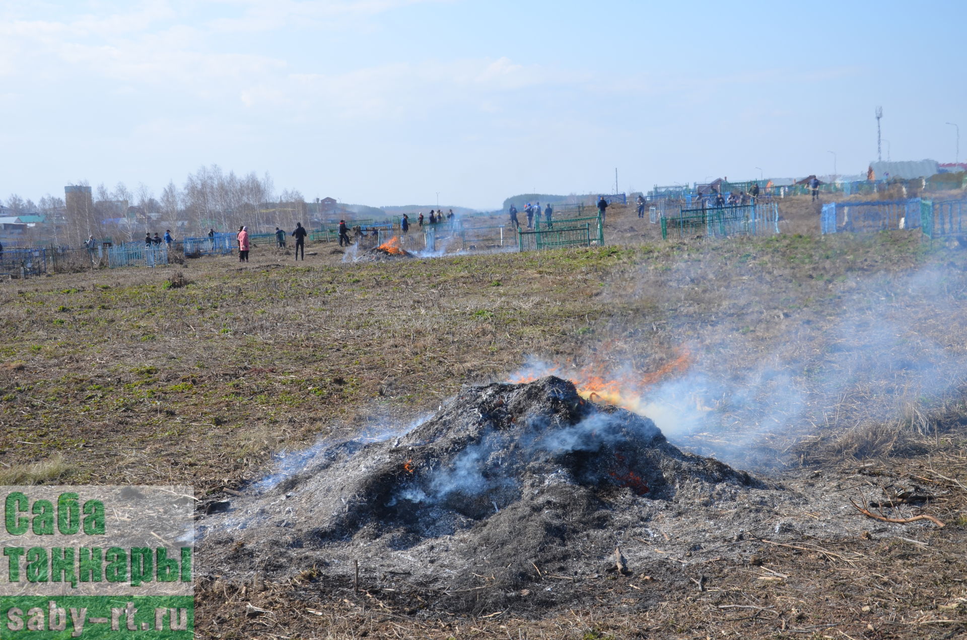 Зиратта чистарту эшләре