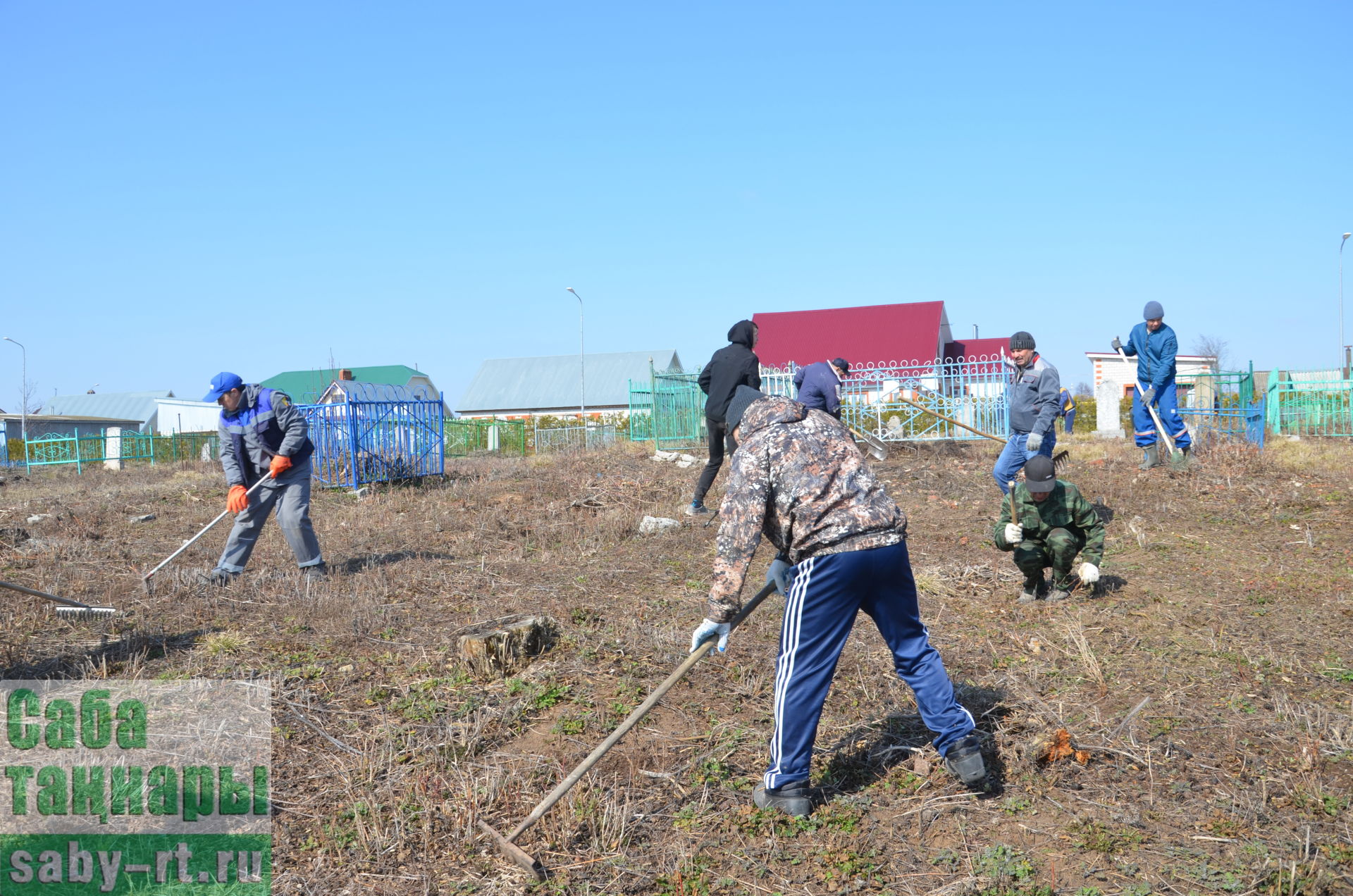 Зиратта чистарту эшләре