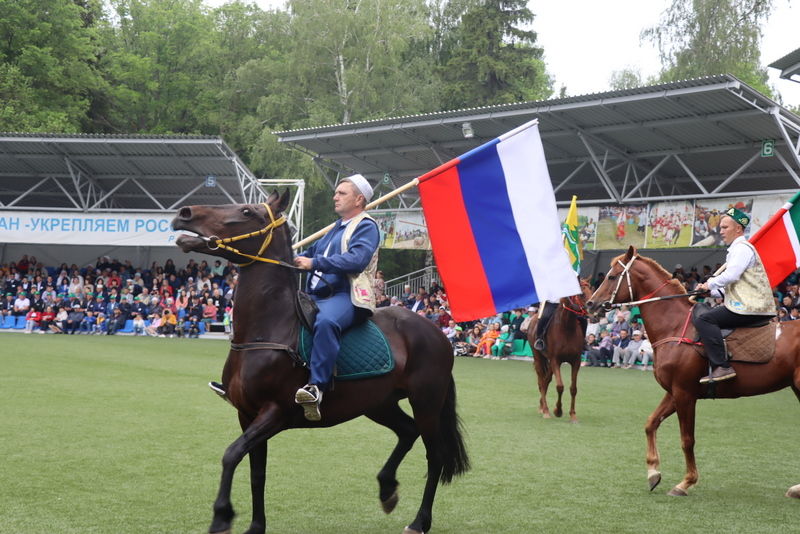 Сабантуй әнә шундый күңелле  мизгелләре  белән истә калачак