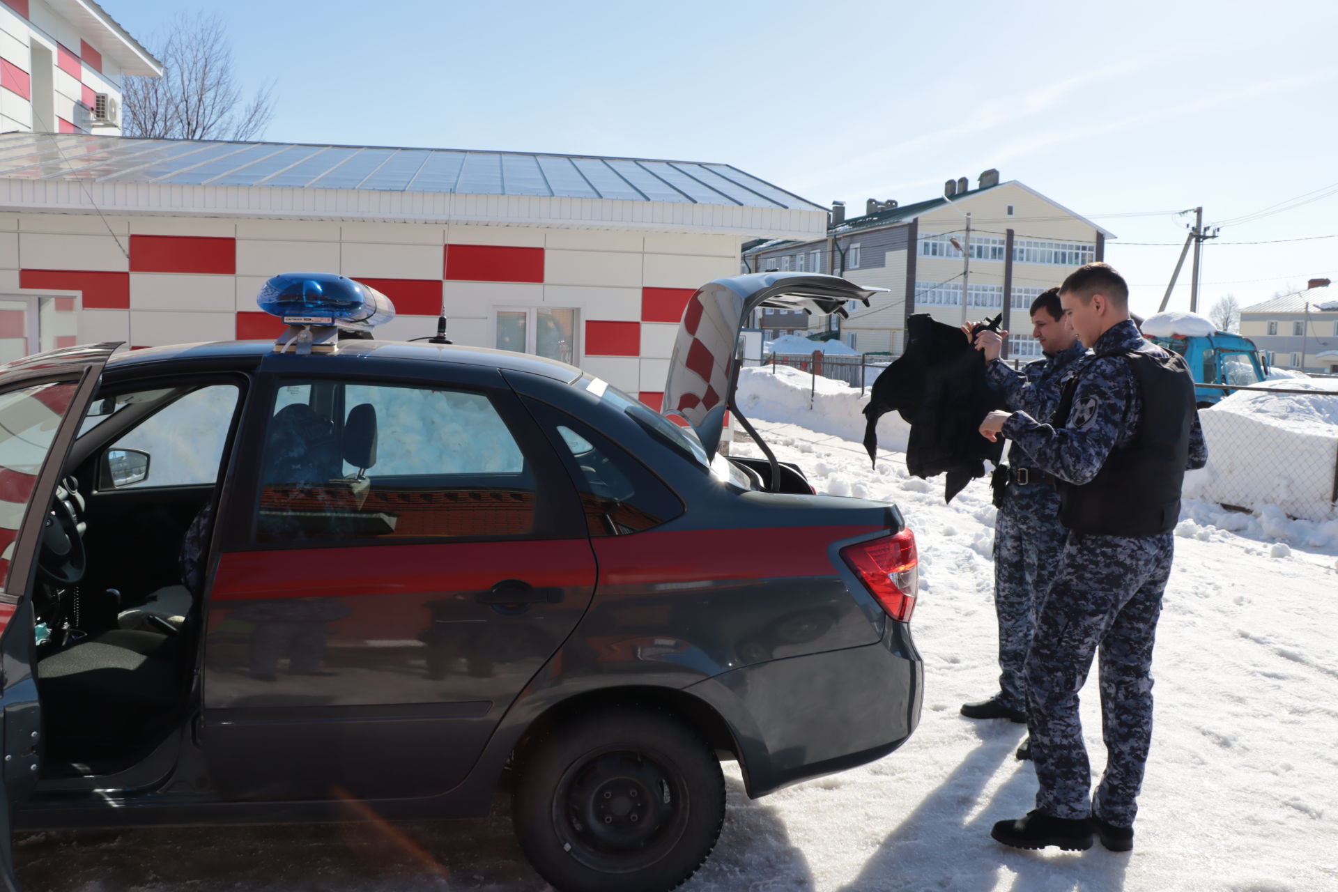 27 март – Росгвардиячеләр көне