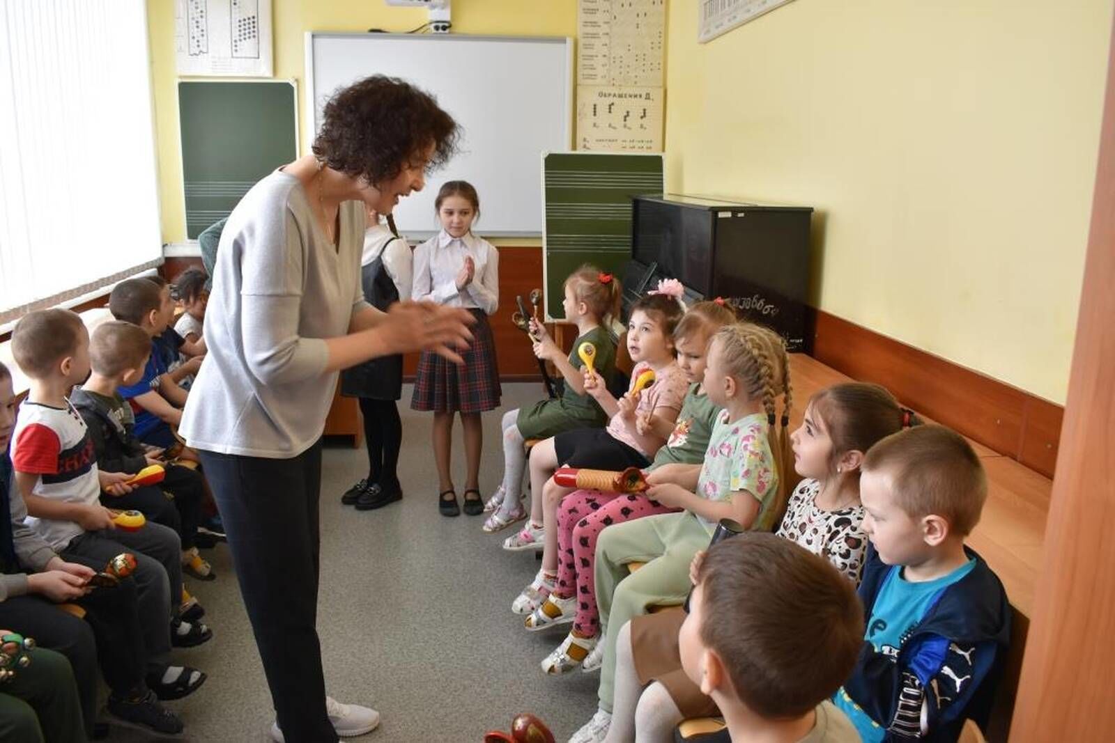 Сәнгать мәктәбендә балалар бакчасында тәрбияләнүчеләр өчен квест-уен узды