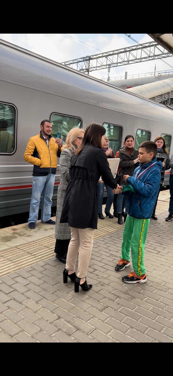 Анапада җинү яулап кайткан укучыларны тантаналы рәвештә каршы алдылар