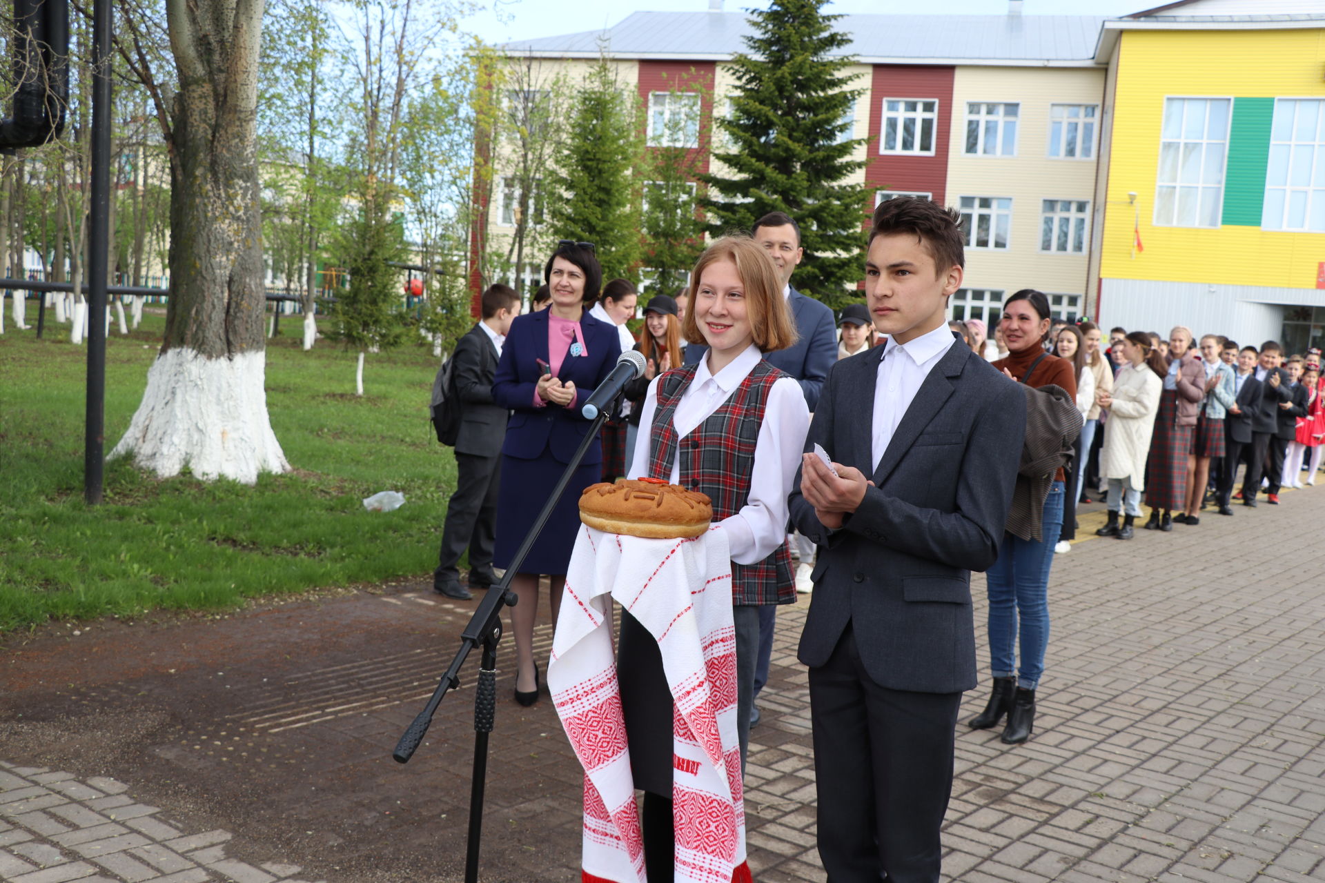 Анапада җинү яулап кайткан укучыларны тантаналы рәвештә каршы алдылар