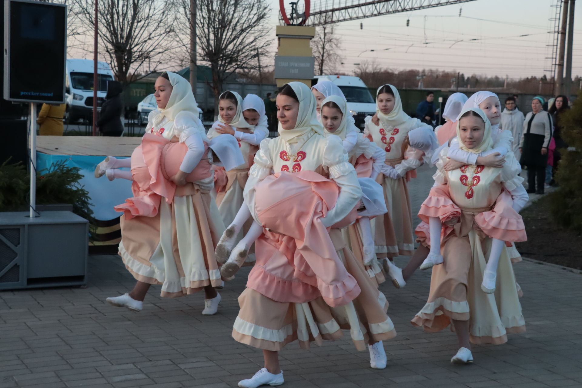 “Үлемсез  полк” йөрешен Шәмәрдән хезмәт  коллективлары  башлады