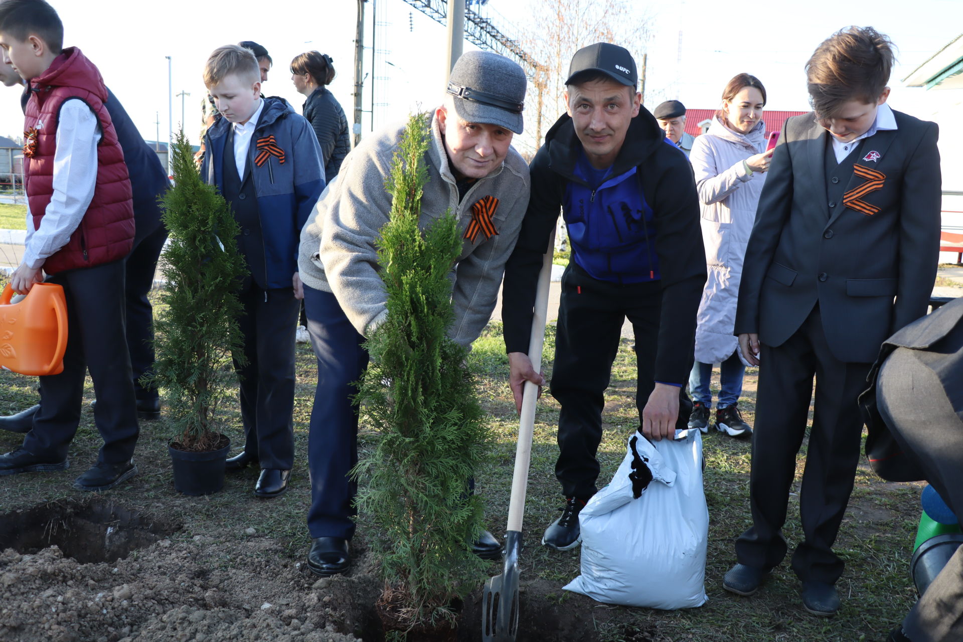 “Үлемсез  полк” йөрешен Шәмәрдән хезмәт  коллективлары  башлады