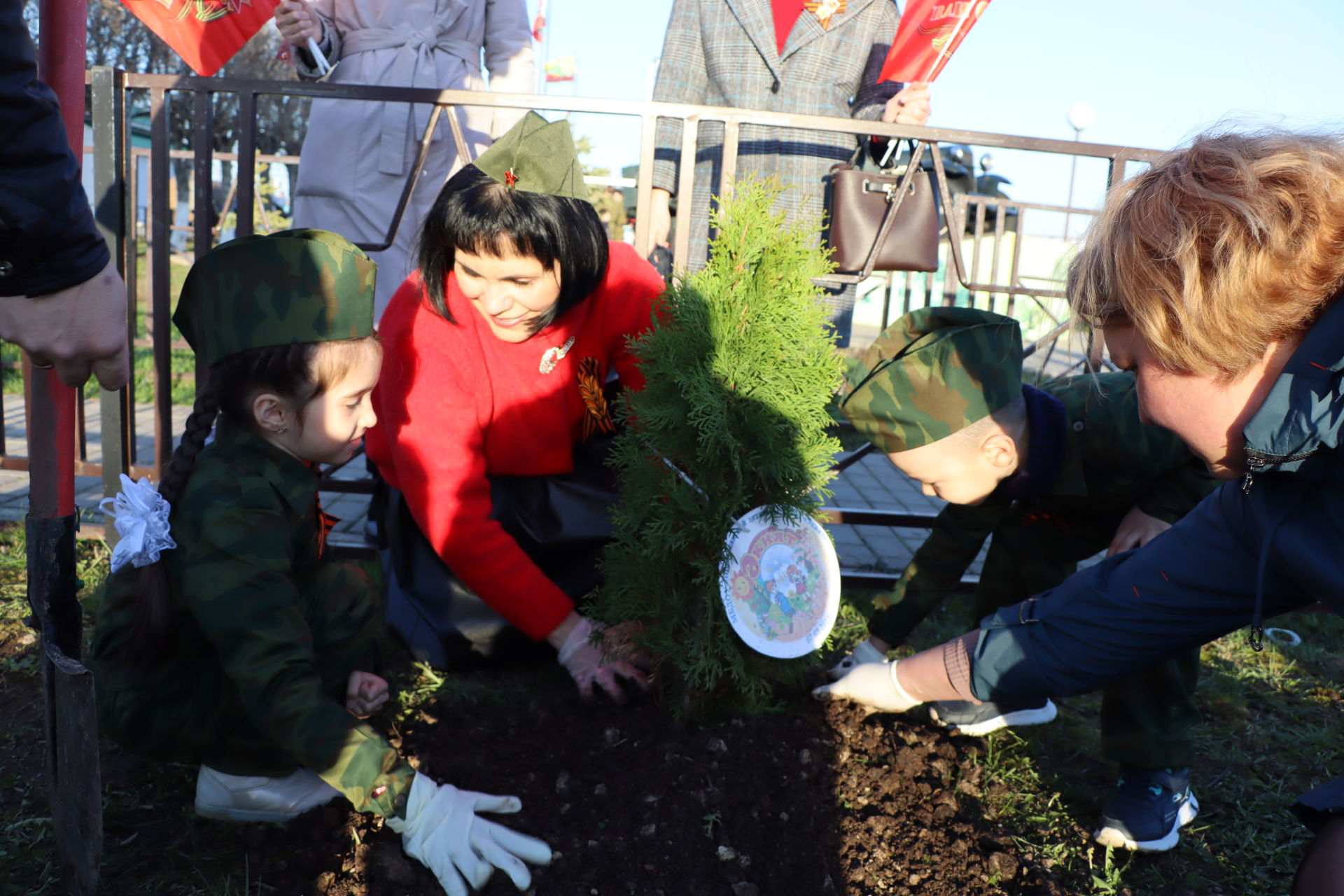 “Үлемсез  полк” йөрешен Шәмәрдән хезмәт  коллективлары  башлады