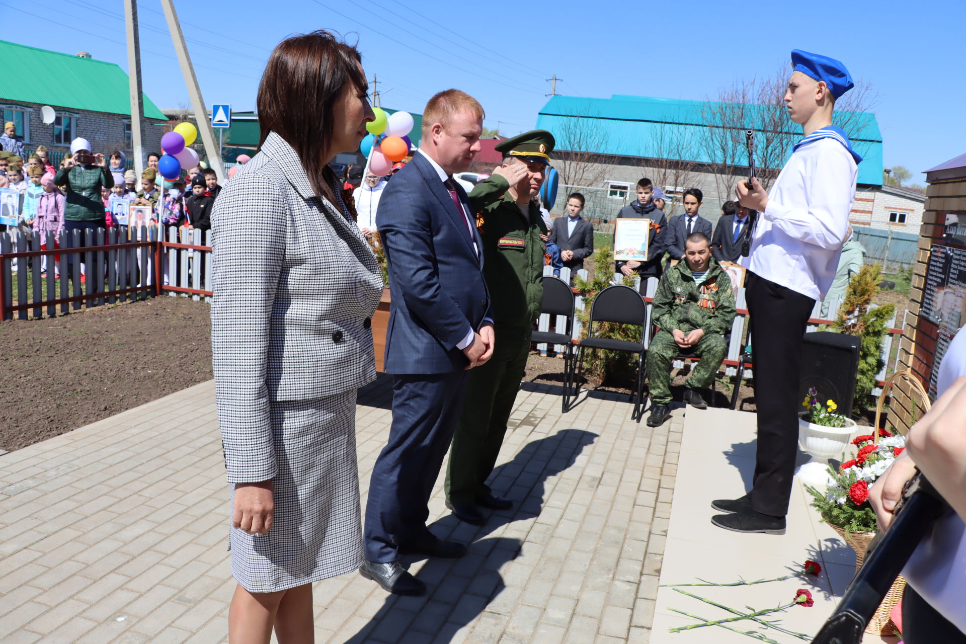 Төбәк авылында Бөек Ватан сугышында һәм Җиңү белән кайтып вафат булганнар истәлегенә обелиск ачылды [фоторепортаж]