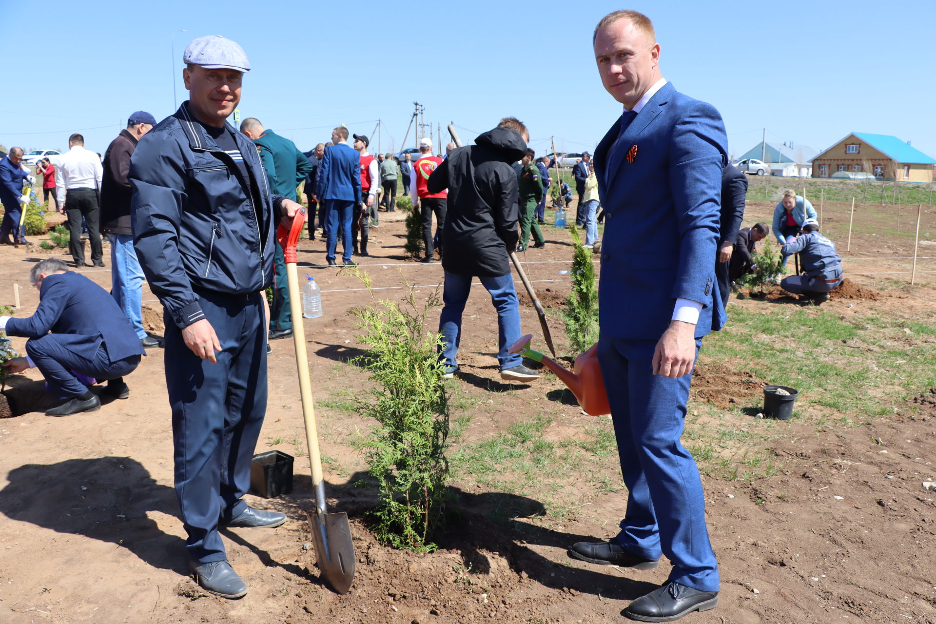 Бөек Җиңүнең 77 еллыгы уңаеннан Сабада яңа "Хәтер бакчасы" барлыкка килде (фоторепортаж)