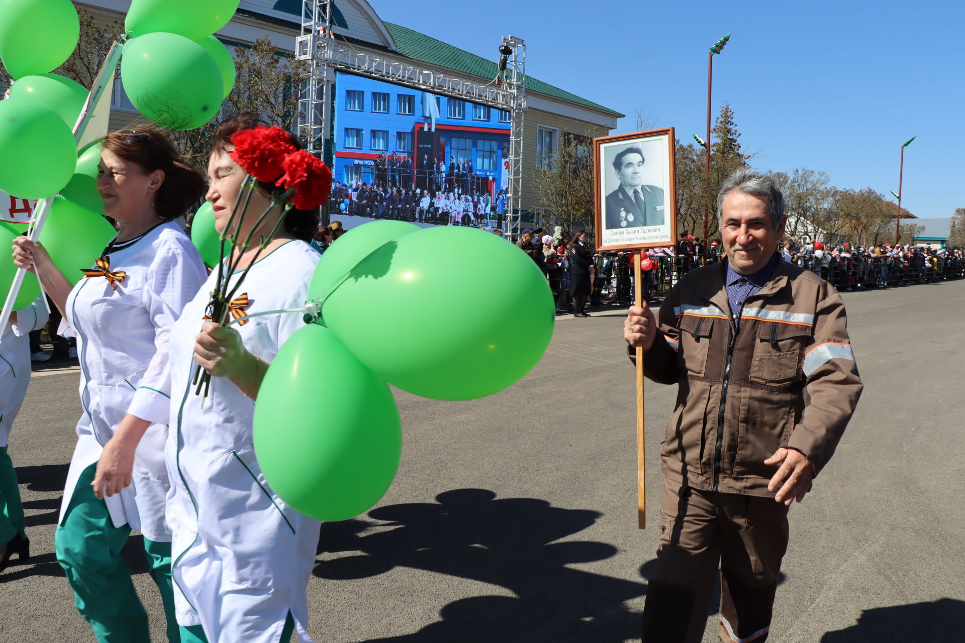 Байлар Сабасында Бөек Җиңүнең 77 еллыгына багышланган бәйрәм парады узды [фоторепортаж]