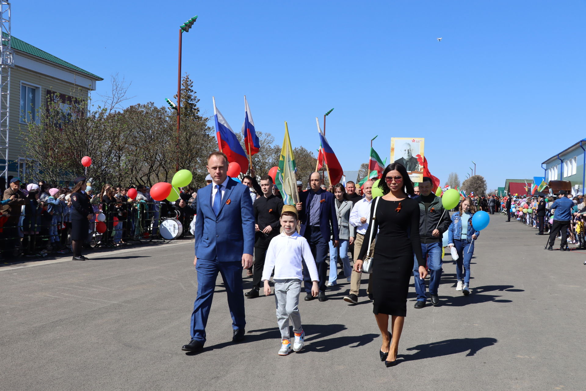 Байлар Сабасында Бөек Җиңүнең 77 еллыгына багышланган бәйрәм парады узды [фоторепортаж]