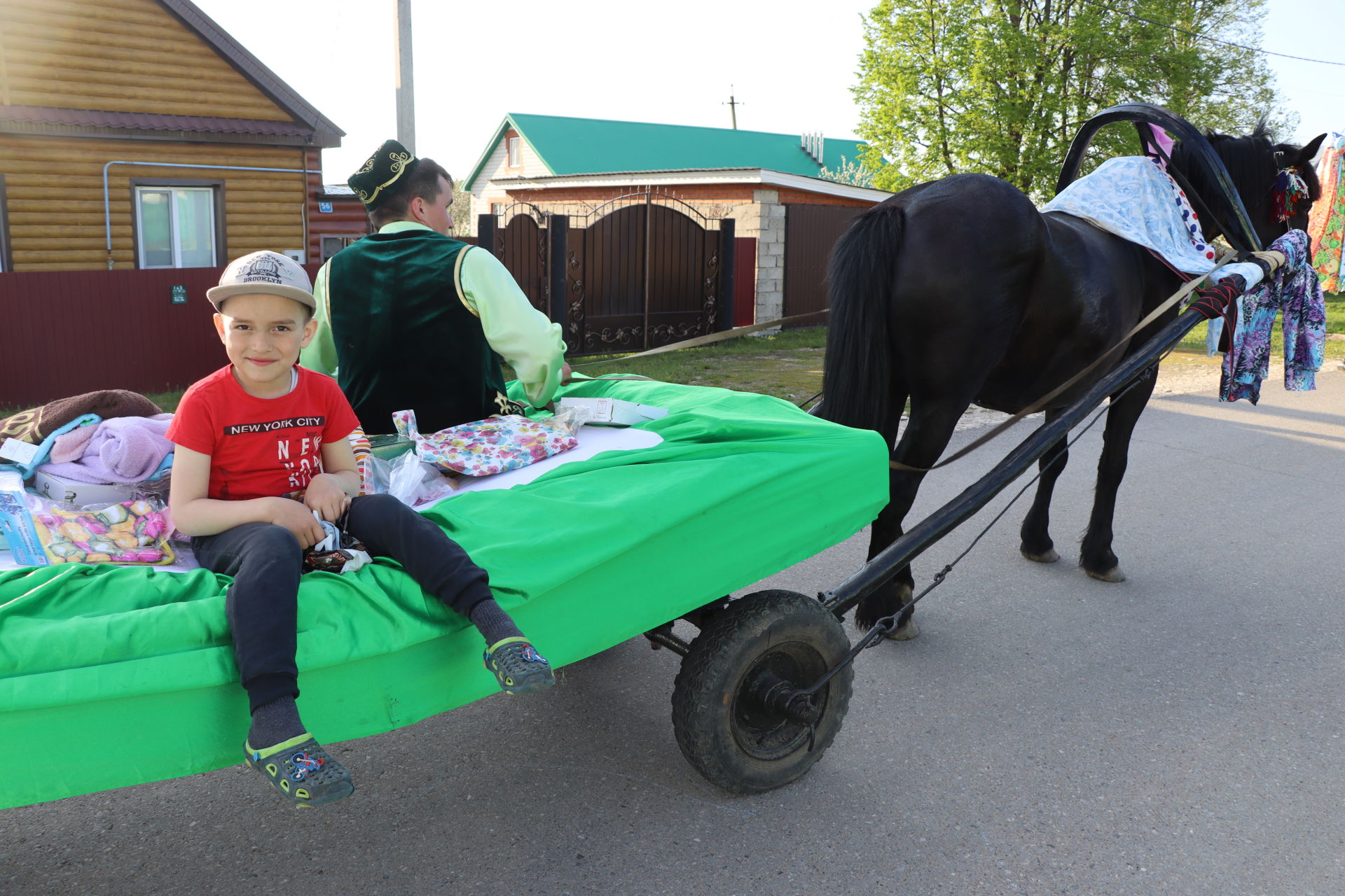 Сабада бирнә җыйдылар [фоторепортаж]