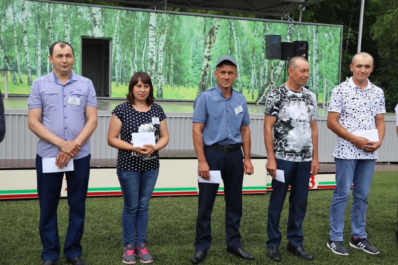 Бүген “Сабантуй” мәдәни-спорт комплексында район терлекчеләре  бәйрәме  булды (фоторепортаж)