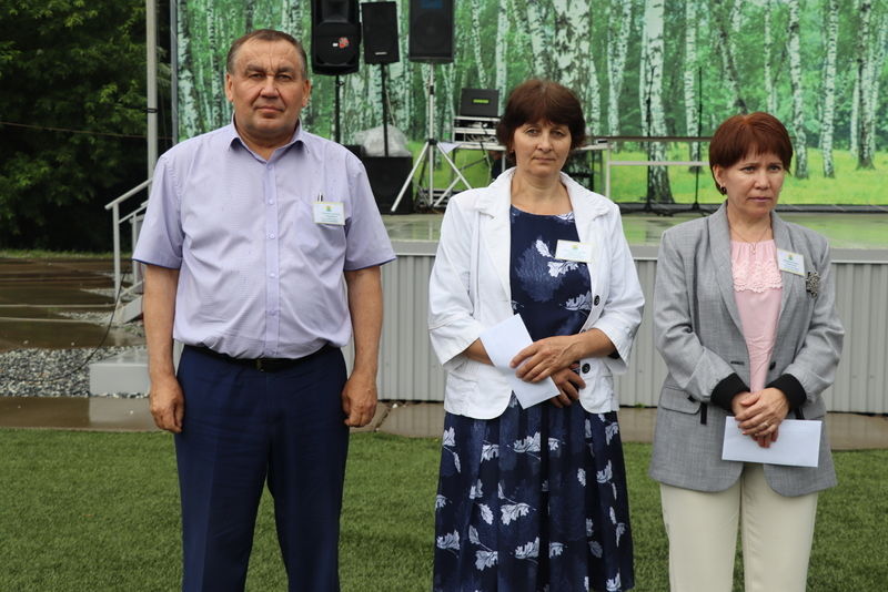 Бүген “Сабантуй” мәдәни-спорт комплексында район терлекчеләре  бәйрәме  булды (фоторепортаж)