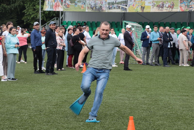 Бүген “Сабантуй” мәдәни-спорт комплексында район терлекчеләре  бәйрәме  булды (фоторепортаж)