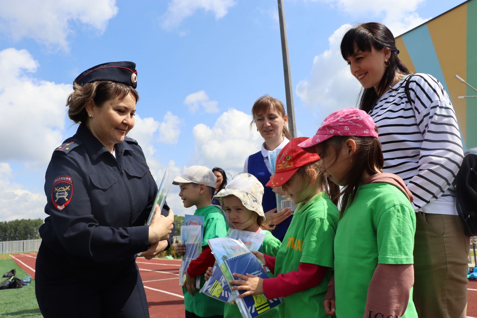 Сабада балалар бакчасында тәрбияләнүче  нәни райондашларыбыз өчен бәйрәм чарасы узды [ фоторепортаж]