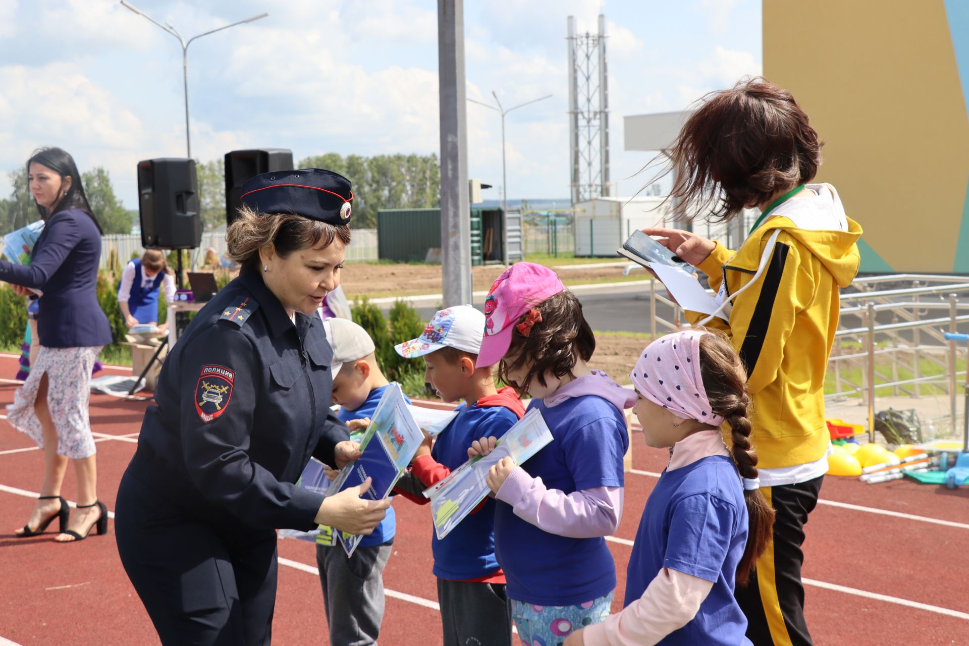 Сабада балалар бакчасында тәрбияләнүче  нәни райондашларыбыз өчен бәйрәм чарасы узды [ фоторепортаж]