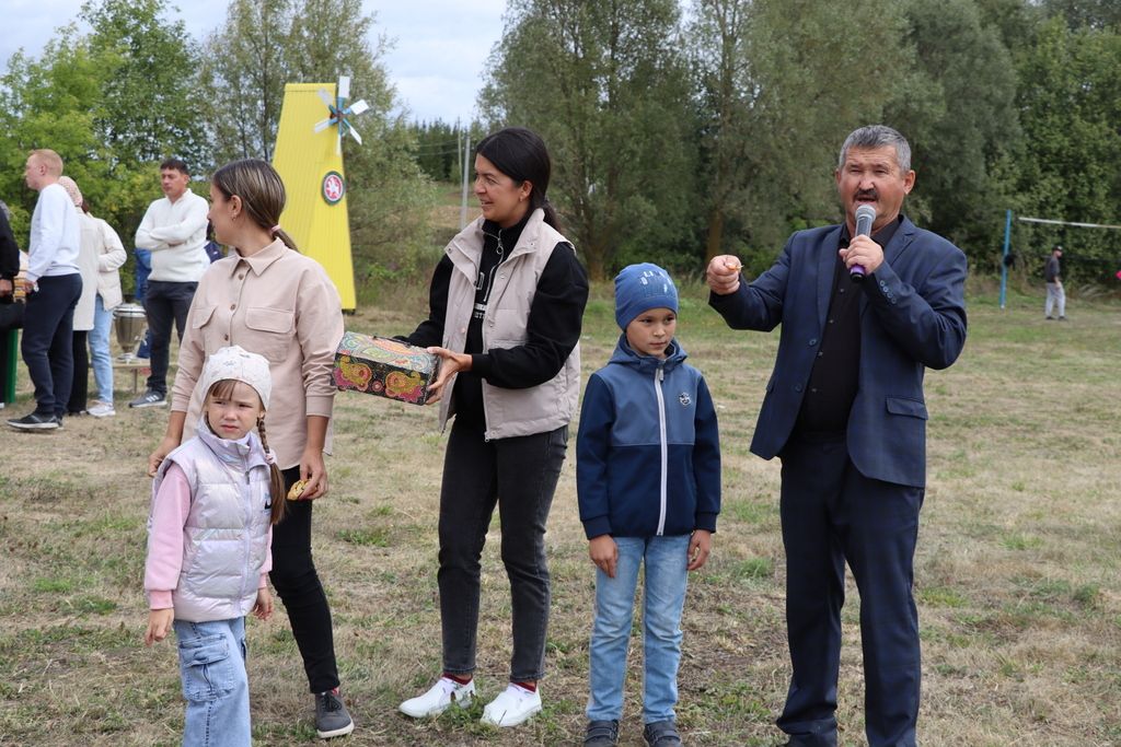 Шекшедә умартачылар  бәйрәме– бал кортлары туе гөжләде