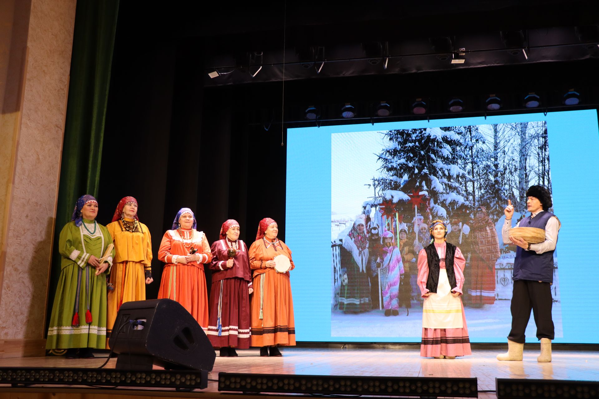 Сабада «Милләт яме -йола, бәйрәмнәрдә!» фестивален йомгакладылар (фоторепортаж)