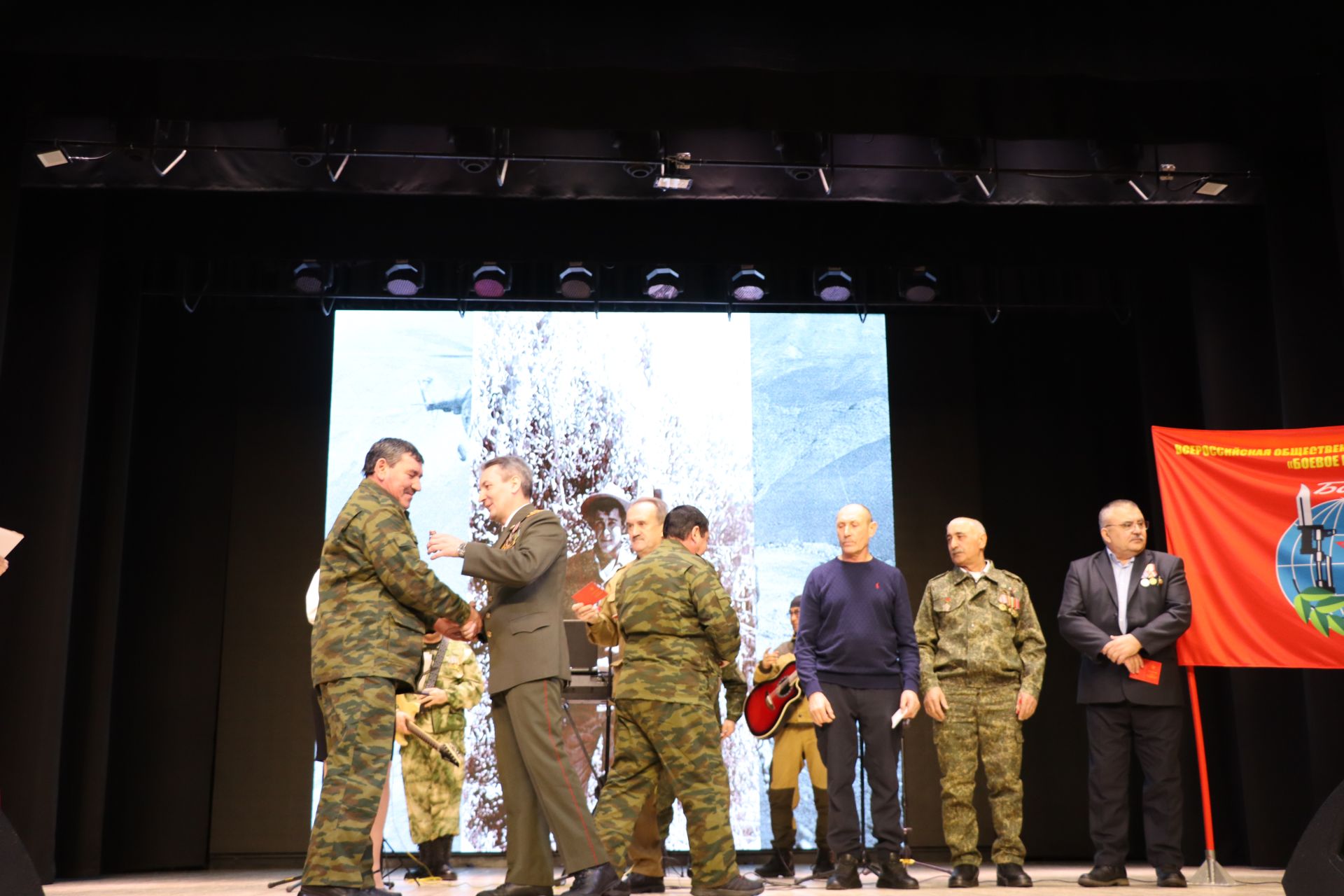 Бүген 15 февраль - Совет гаскәрләренең Әфганыстан җиреннән чыгарылуына 35 ел