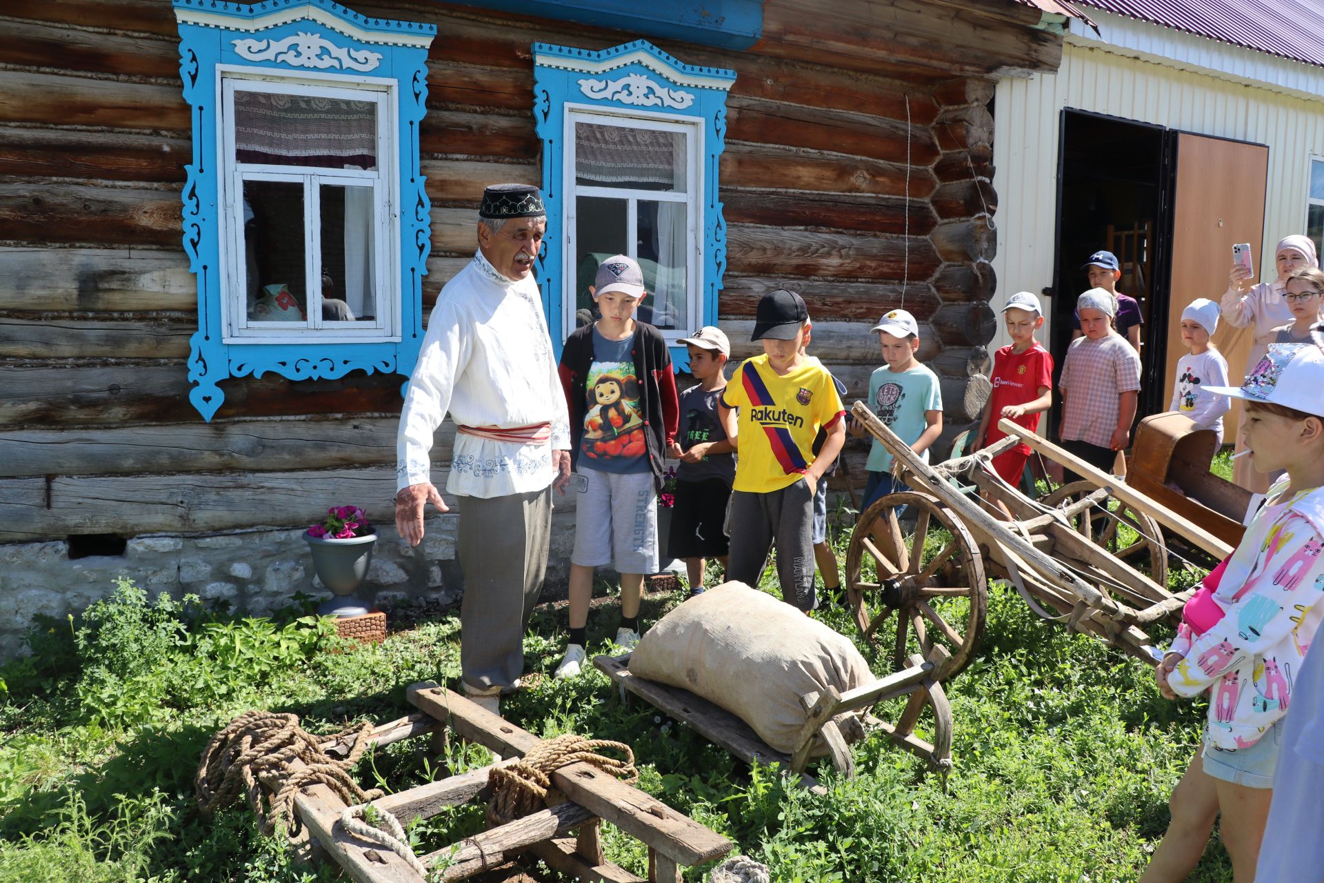 Тарихчы Илдар Сафин бабасы нигезендә «Крестьян  өе”  музеен булдырган